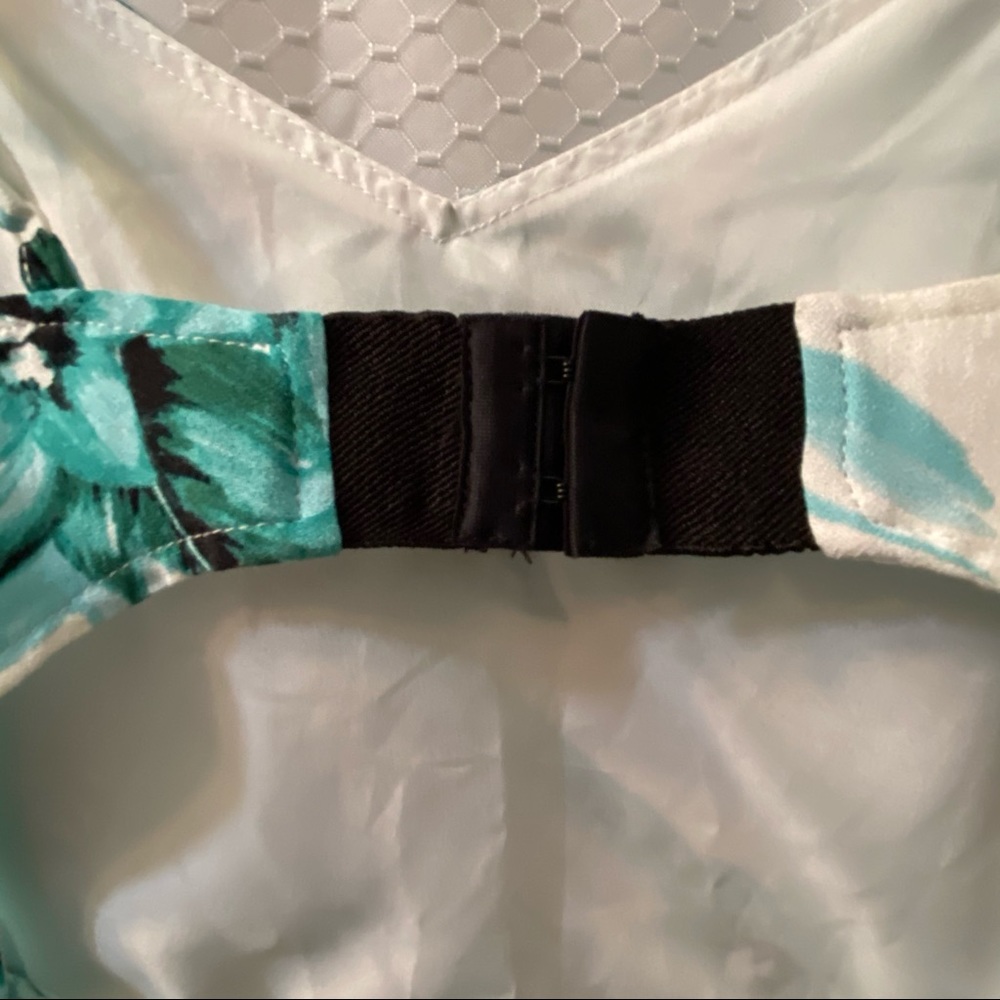 {Jack by BB Dakota} Green Floral Open Back Dress - Medium - Picture 6 of 6